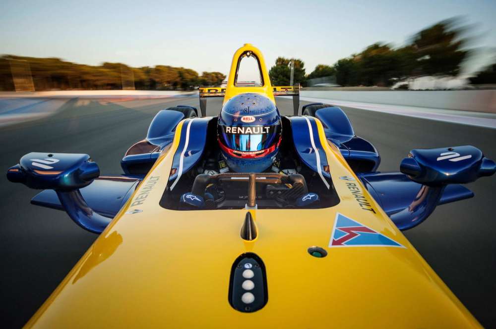 Renault will be a partner of the 2015/2016 FIA Formula E Championship’s Paris ePrix