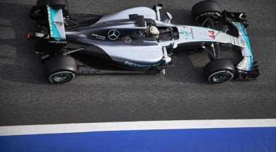 Lewis hamilton on track at the 3 day of testing in Barcelona 2016