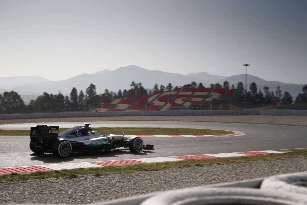 MERCEDES AMG PETRONAS, F1, Formula One, Barcelona, Circuit de Catalunya-Barcelona, Testing, Nico Rosberg Turning into a corner