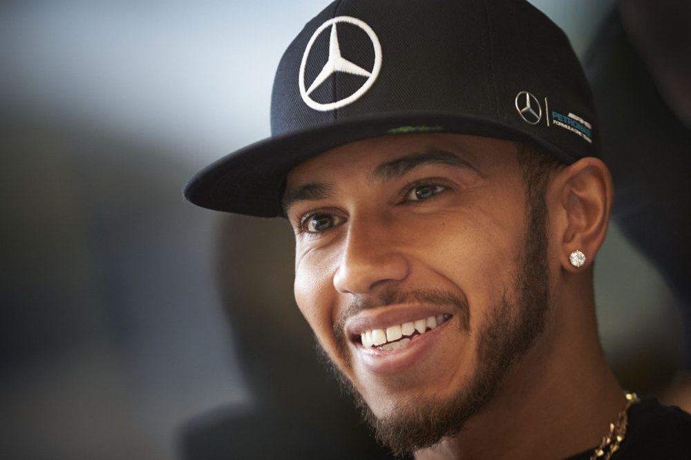 Lewis Hamilton starting the season with over 100 M pounds in sponsors