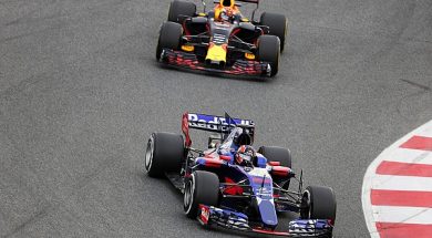 Verstappen: Following F1 2017 cars feels “same as last year”