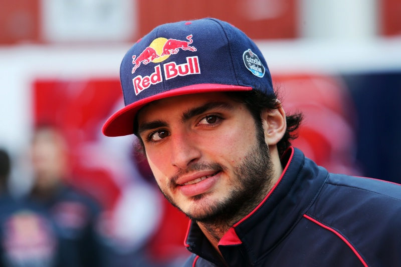 Racing for now and the future – Carlos Sainz on 2017