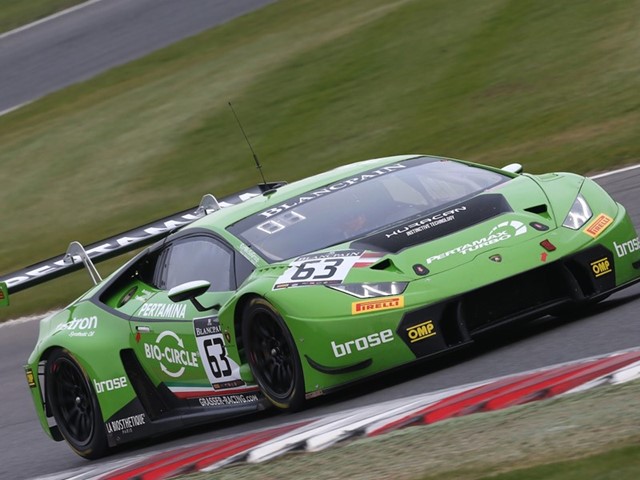 Perfect Weekend for Lamborghini Domain at Brands Hatch in the Blancpain GT Sprint Cup