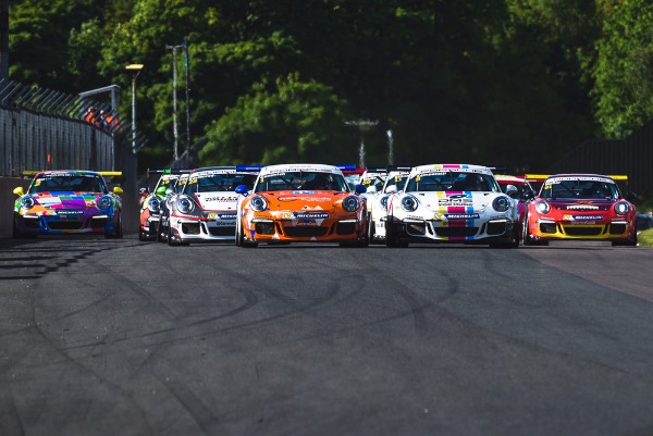 PORSCHE CARRERA CUP GB MARKS SEASON MID-POINT WITH PIVOTAL WEEKEND