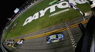 stenhouse jr. and Bowyer get 1 and 2 at daytona