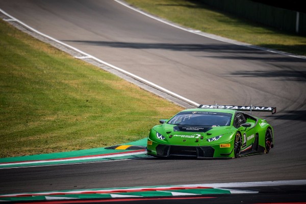 THE YOUNG DRIVERS OF LAMBORGHINI SQUADRA CORSE ON TRACK AT IMOLA FOR THE FIRST TRAINING SESSION