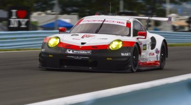 TWO NEW PORSCHE 911 RSR TAKE ON CANADA’s OLDEST RACETRACK