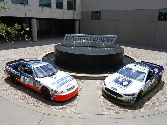 Stenhouse Honors Waltrip With Throwback Scheme