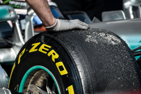 Hamilton to test Pirelli F1 tyres in France as Mercedes looks to tighten grip on championship
