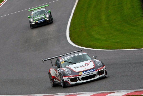 EASTWOOD SECURES PORSCHE CARRERA CUP GB TITLE IN FINAL LAPS OF FINAL RACE AFTER NAIL BITING FINALE