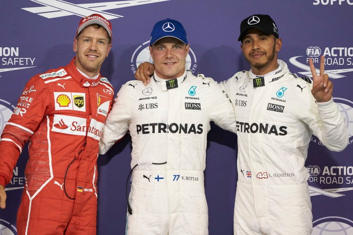 Mercedes-AMG Petronas Motorsport, Abu Dhabi GP 2017. Lewis Hamilton, Valtteri Bottas
