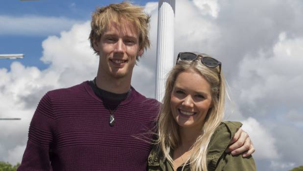 Formula One driver Brendon Hartley to marry fiancée Sarah Wilson on Waiheke Island