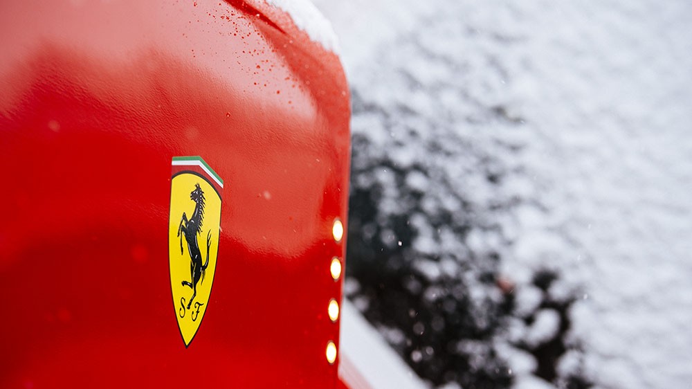 Ferrari Test Barcelona – Snow stops play