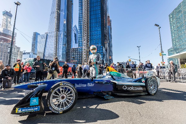 FORMULA E BACK IN THE BIG APPLE ON STREETS OF MANHATTAN TO OPEN NEW YORK AUTO SHOW