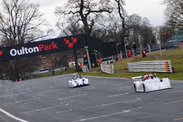PINKERTON DOUBLES UP IN RADICAL SR1 CUP OPENER AT OULTON PARK