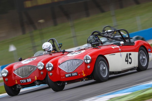 400+ HISTORIC RACING CARS REV UP FOR DONINGTON HISTORIC FESTIVAL