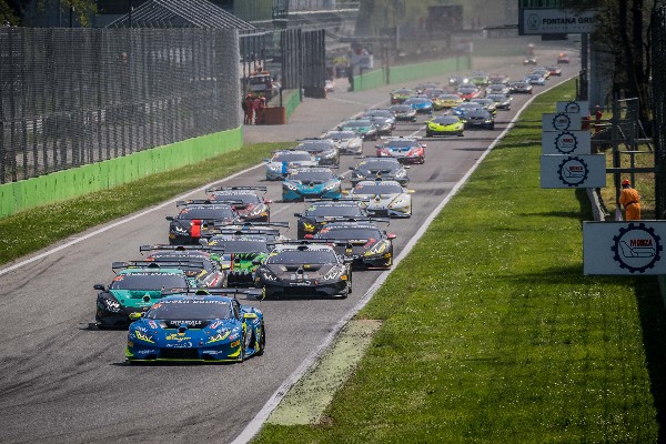 ALTOE AND VAN UITERT START THE TENTH EDITION OF THE LAMBORGHINI SUPER TROFEO EUROPE WITH A WIN AT MONZA