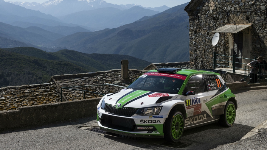WRC 2 in France:Kopecký pulls away
