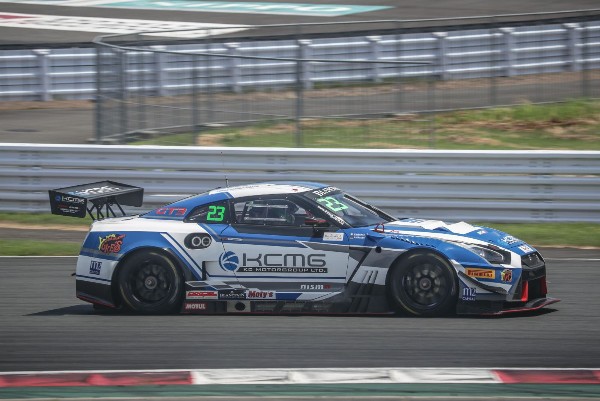 KCMG’s LIBERATI AND IMPERATORI GIVE NISSAN BLANCPAIN GT
SERIES ASIA DOUBLE POLE AT FUJI