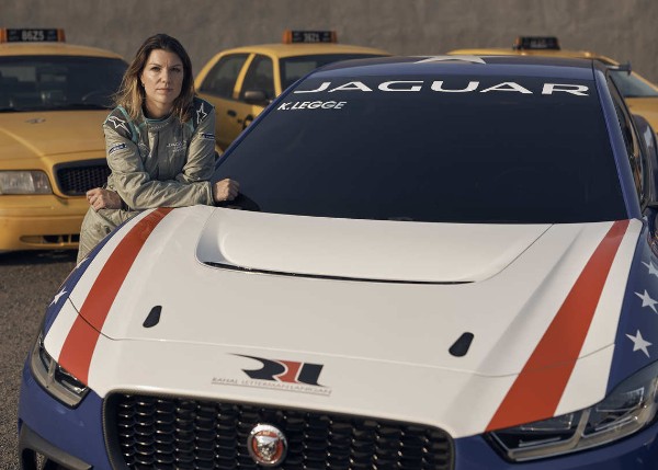KATHERINE LEGGE CONFIRMED AS THE FIRST DRIVER TO JOIN THE
JAGUAR I-PACE ETROPHY