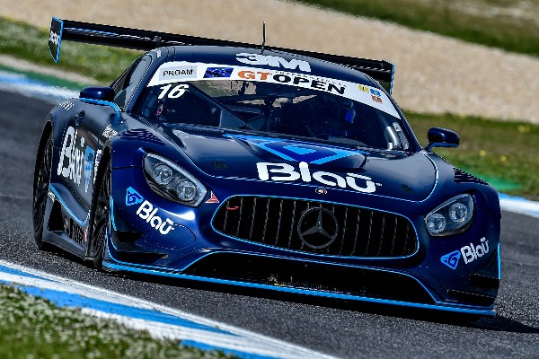DRIVEX PLAYS FOR HIGH STAKES IN THE GT OPEN WITH TWO
MERCEDES CARS IN HUNGARY