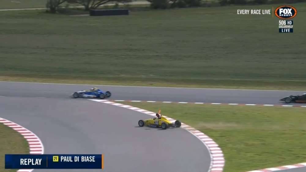 Formula Ford National Series Australia 2018. Race 2 The Bend Motorsport Park. Spins