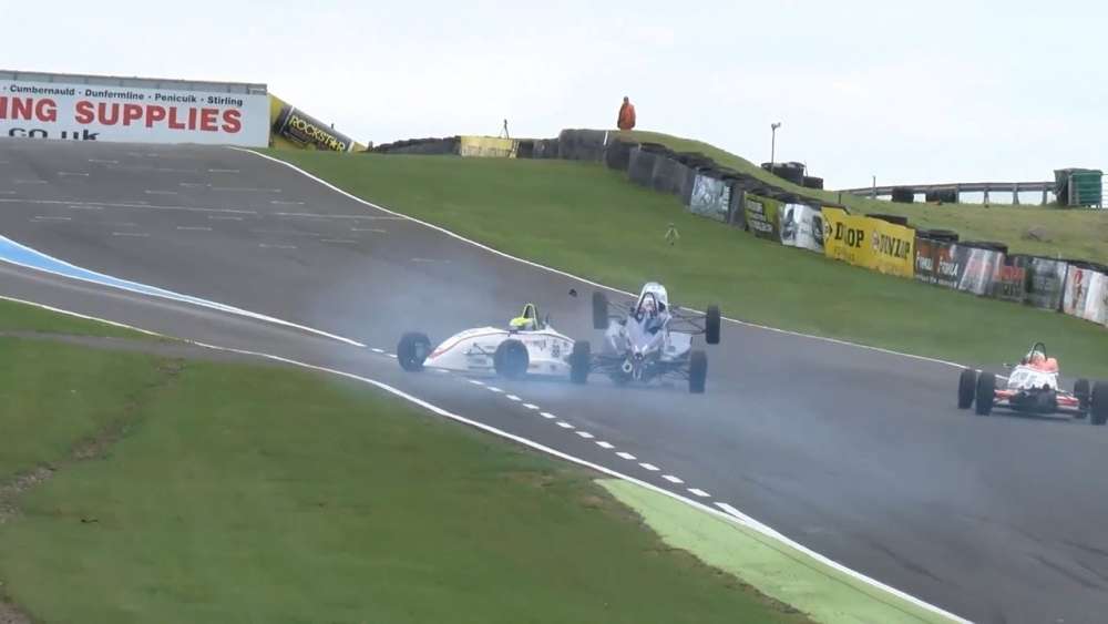 SMRC Scottish Formula Ford 1600 Championship 2018. Race 2 Knockhill Racing Circuit. Crash