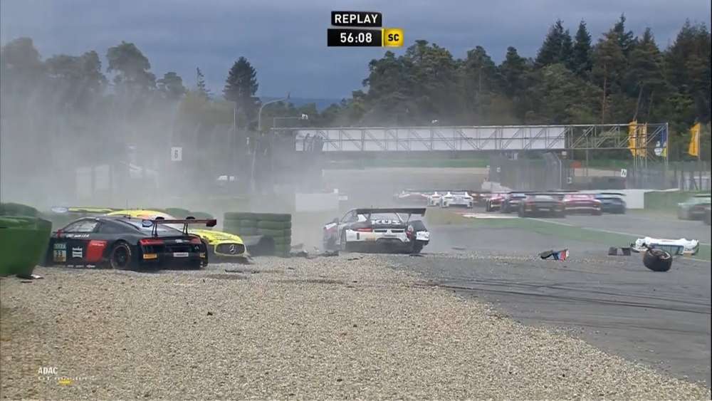 ADAC GT Masters 2018. Race 2 Hockenheimring. Start Leader Crash