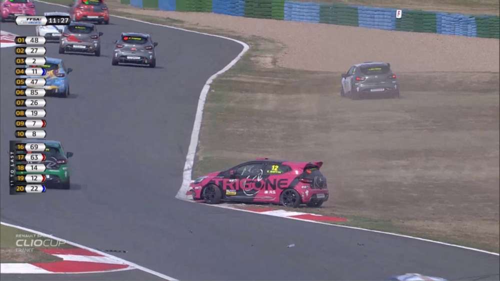 Renault Clio Cup France 2018. Race 2 Circuit de Nevers Magny-Cours. Crash