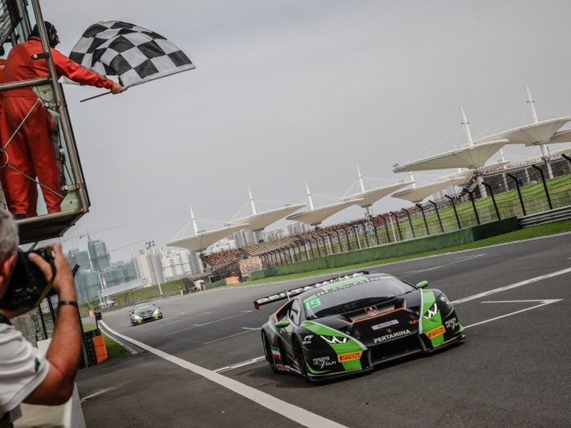 Golden weekend for Lamborghini: victories in Asia and Europe