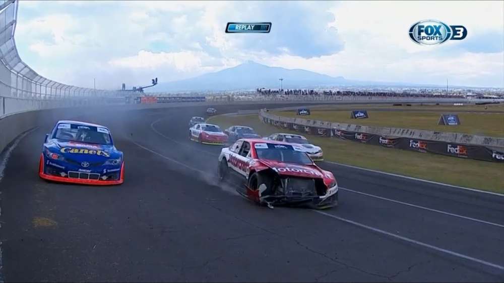 NASCAR PEAK Mexico Series 2018. Autódromo Internacional Miguel E. Abed. Restart Crash