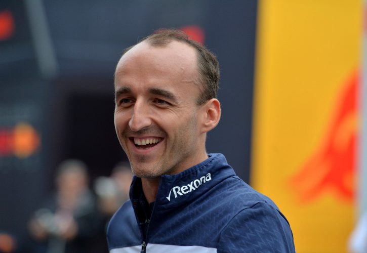 Confirmed: Kubica is back on the F1 grid