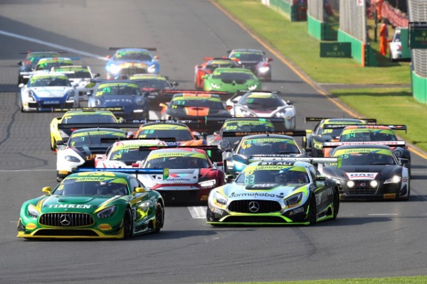 HACKETT TAKES MAIDEN AUSTRALIAN GT VICTORY