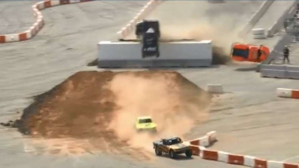 Stadium Super Trucks 2019. Race 1 Texas Motor Speedway. Big Crash_5ca0f46ca0d7e.jpeg