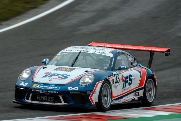 JUNIOR HARPER TAKES PORSCHE CARRERA GB BRANDS HATCH POLE