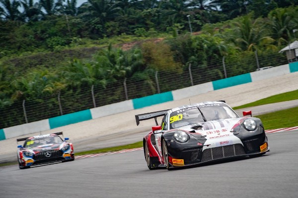 SEVEN NEW PORSCHE 911 GT3 R TAKE TO BLANCPAIN GT WORLD CHALLENGE ASIA GRID FOR SEPANG SEASON OPENER