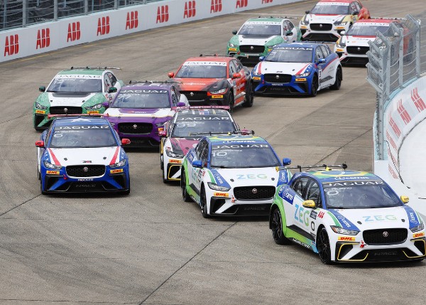 CACÁ BUENO SECURES JAGUAR I-PACE ETROPHY LIGHTS TO FLAG VICTORY IN BERLIN