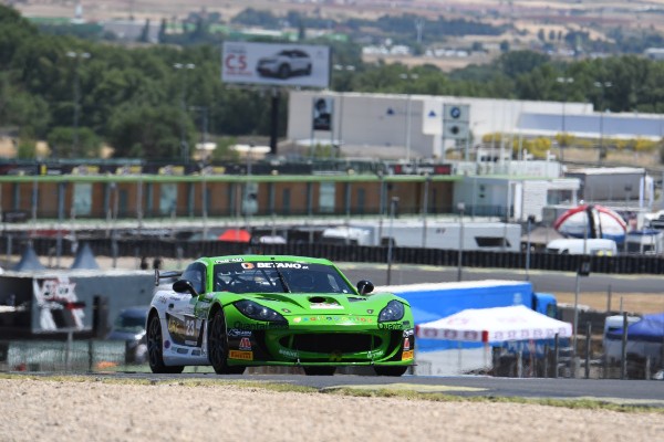 EXCITING GT4 SOUTH EUROPEAN SERIES RACES & DIFFERENT WINNERS AT JARAMA