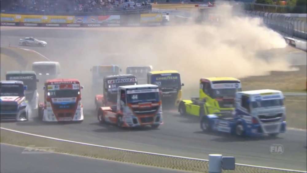 ETRC 2019. Race 4 Nürburgring. Start Crashes_5d347e53bae00.jpeg