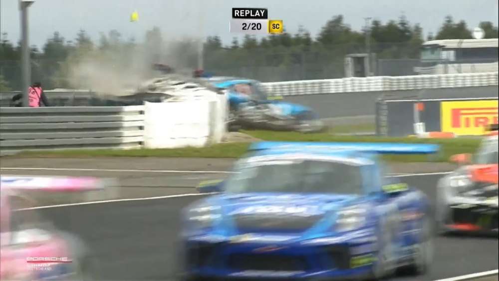 Porsche Carrera Cup Deutschland 2019. Race 2 Nürburgring. Start Luca Rettenbacher Hard Crash_5d592597e20b8.jpeg