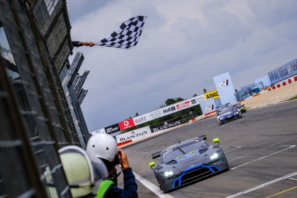 R-MOTORSPORT ASTON MARTIN CLINCH MAIDEN BLAINCPAIN GT WORLD CHALLENGE EUROPE VICTORY