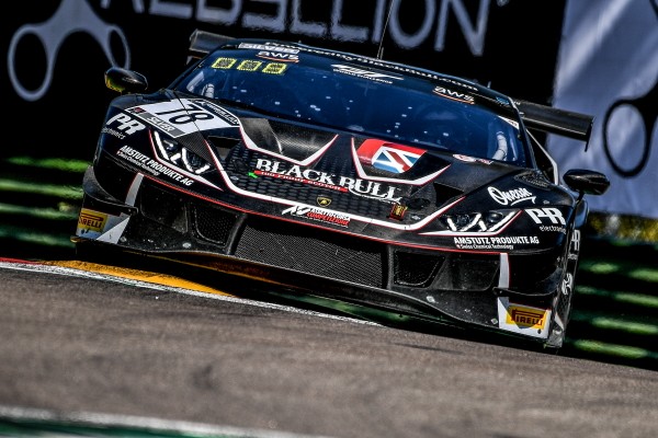 GT WORLD CHALLENGE EUROPE SILVER CLASS VICTORY FOR MACDOWALL AND BARWELL WITH SUPERB OPENING ROUND PERFORMANCE AT IMOLA