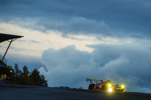 DISAPPOINTING FINAL QUALIFYING FOR PORSCHE AT THE NURBURGRING