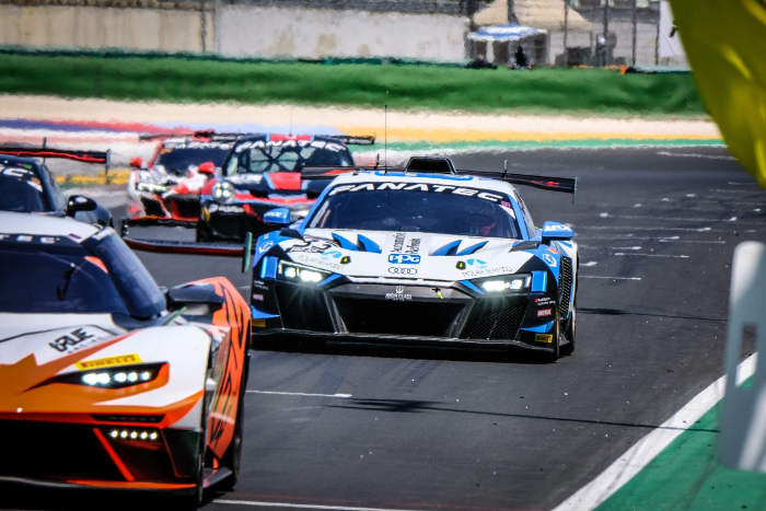 GT2 EUROPEAN SERIES TITLE FIGHT REACHES CRUCIAL STAGE AT SPA