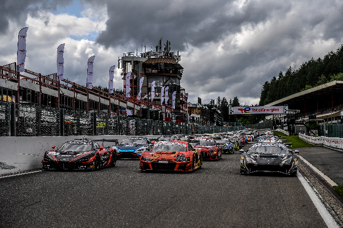 SEVEN FERRARIS LINE UP AT 24 HOURS OF SPA_6102f82ccae0f.jpeg