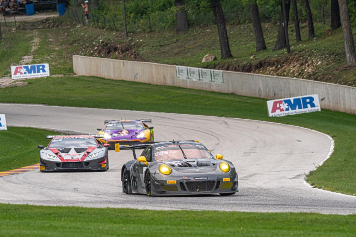 FLYING LIZARD MOTORSPORTS QUICK TO CLAIM CHAMPIONSHIP POINTS AT ROAD AMERICA