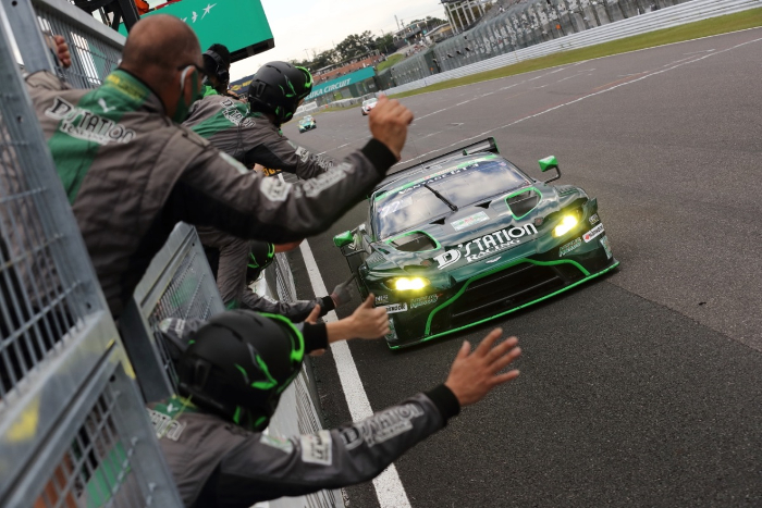 ASTON MARTIN VANTAGE CLINCHES FIRST EVER TITLE IN JAPAN