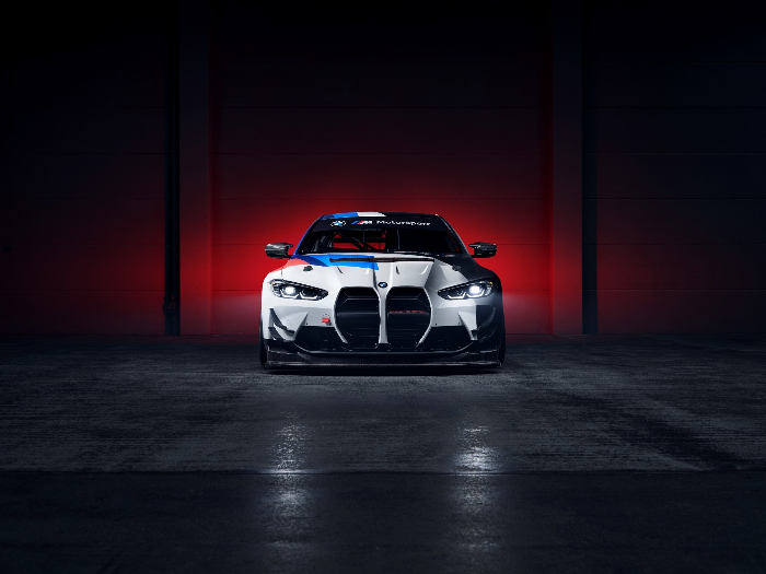 BMW PRESENTS THE NEW M4 GT4