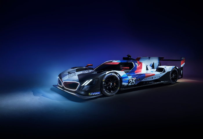 BMW M MOTORSPORT UNVEILS THE BMW M HYBRID V8 IN ITS RACE LIVERY AND ANNOUNCES 2023 IMSA SEASON DRIVERS