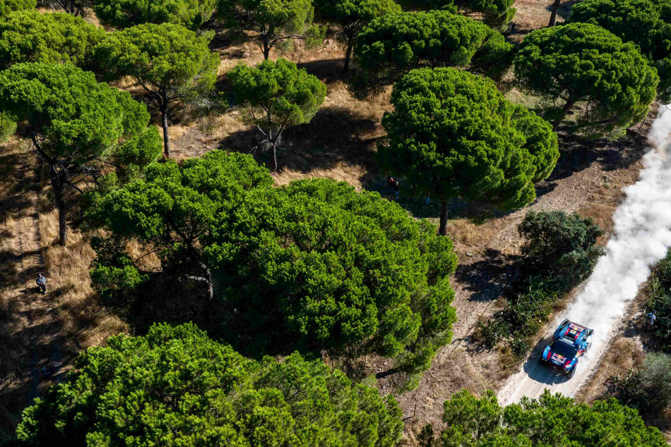 Overall victory for Moraes and Monleón secures W2RC Manufacturers’ title for Toyota Gazoo Racing in Portugal_68d9f0dd704fd.jpeg